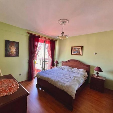 Central Tirana Flat Near Bazaar Eksteriør billede