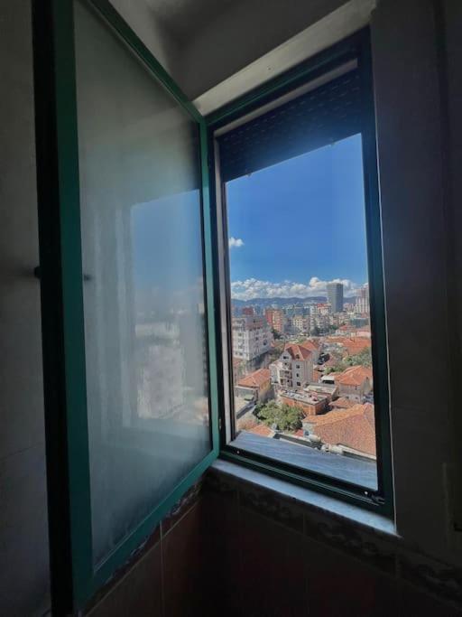 Central Tirana Flat Near Bazaar Eksteriør billede