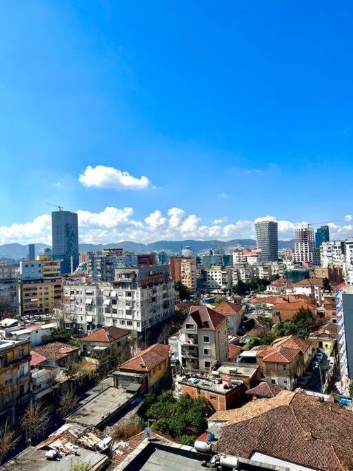 Central Tirana Flat Near Bazaar Eksteriør billede